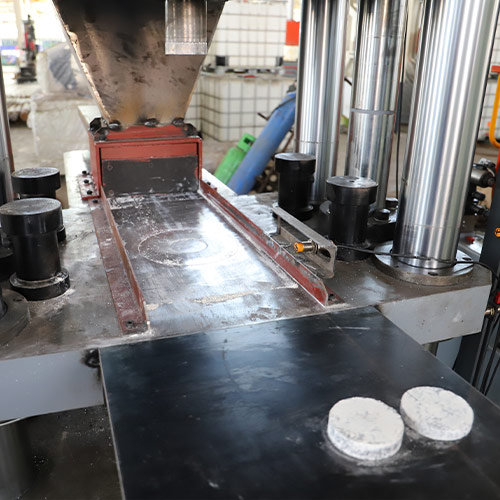 全自動(dòng)粉末成型液壓機(jī) 全自動(dòng)粉末成型液壓機(jī)