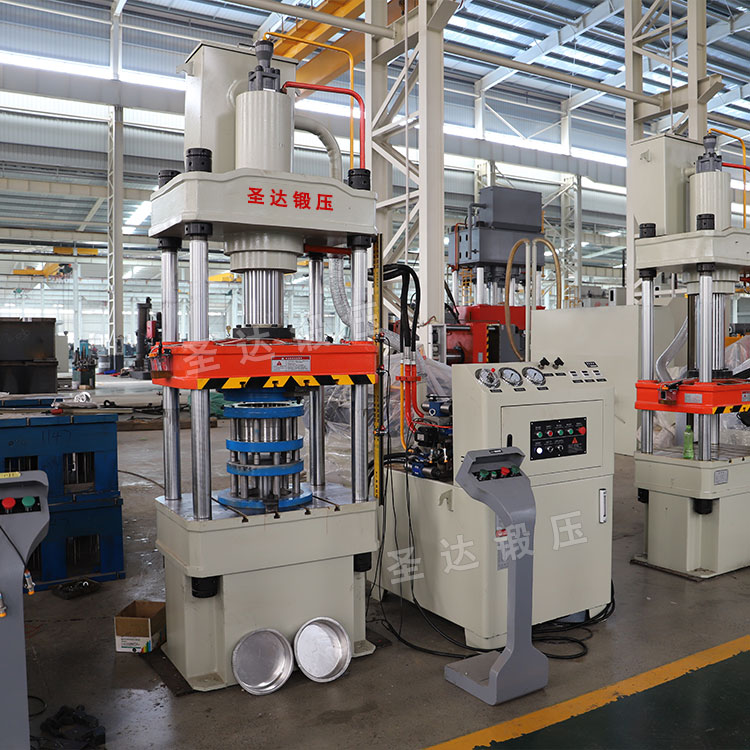 100噸三梁四柱液壓機(jī) 100噸三梁四柱液壓機(jī)