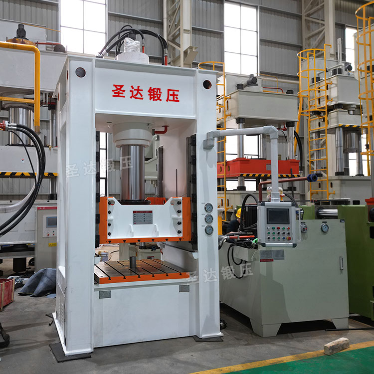 315T框架式液壓機(jī) 315T框架式液壓機(jī)