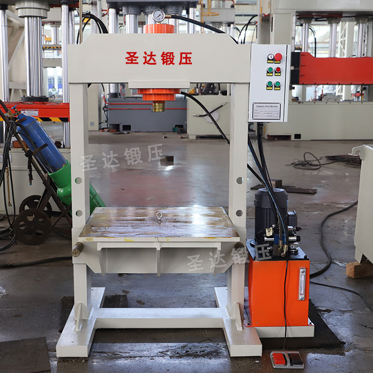 30噸龍門(mén)液壓機(jī) 30噸龍門(mén)液壓機(jī)