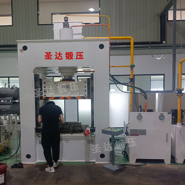 150噸框架式液壓機 150噸框架式液壓機