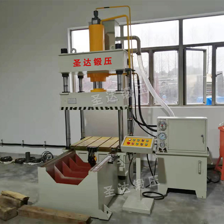 100噸三梁四柱液壓機 100噸三梁四柱液壓機