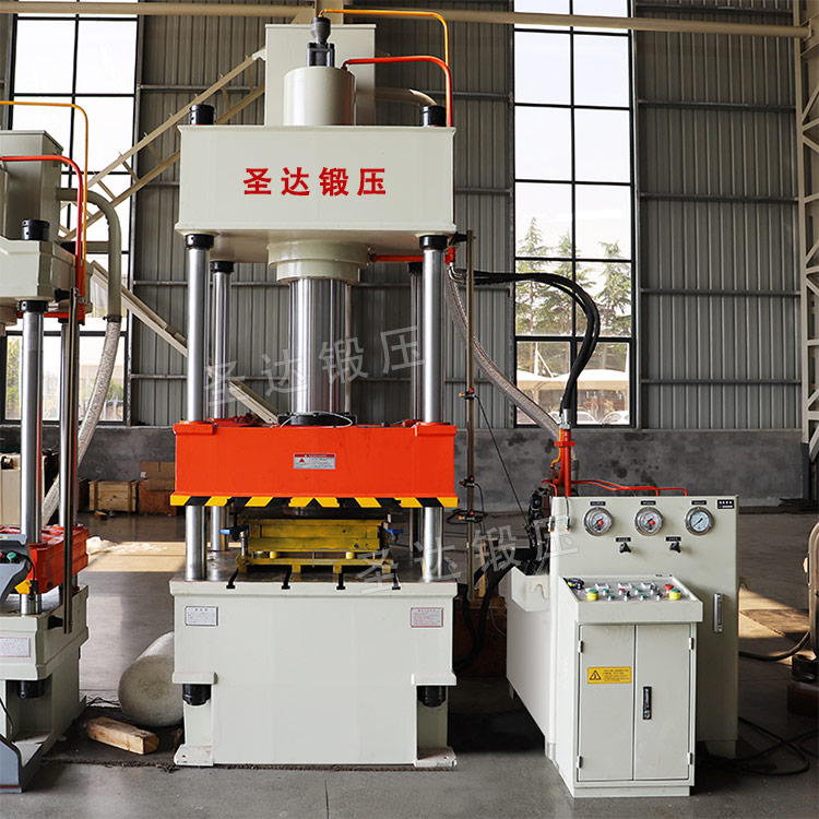 200噸四柱液壓機(jī) 200噸四柱液壓機(jī)