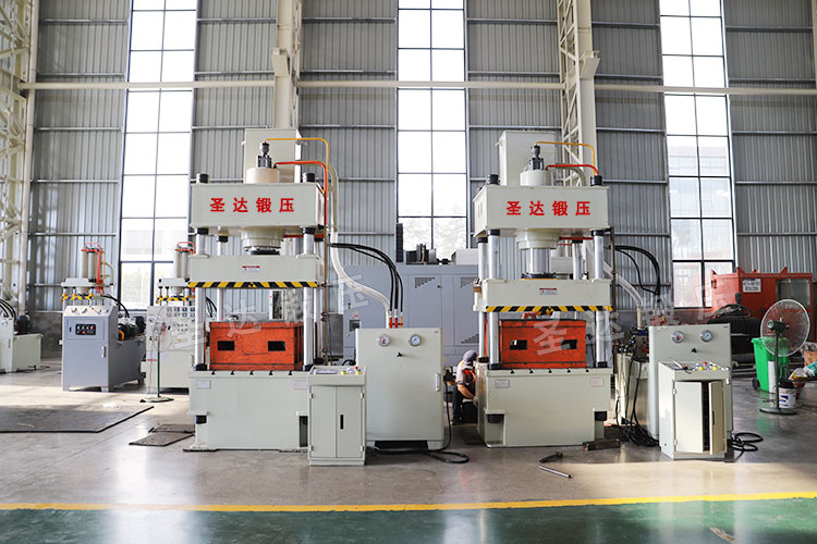 YQ32-200T三梁四柱液壓機(jī) YQ32-200T三梁四柱液壓機(jī)